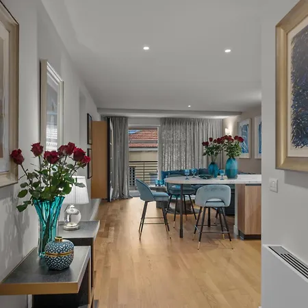 Town House Apartment