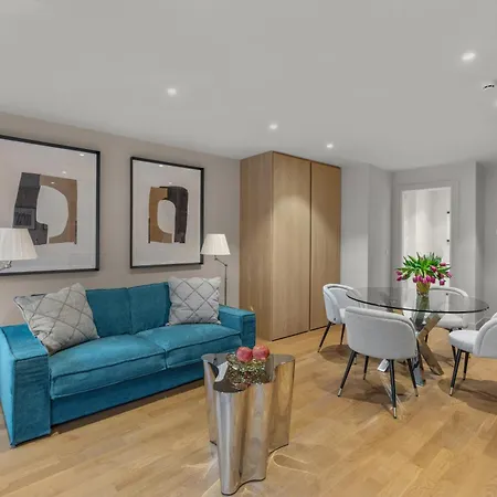 Town House Apartman *
