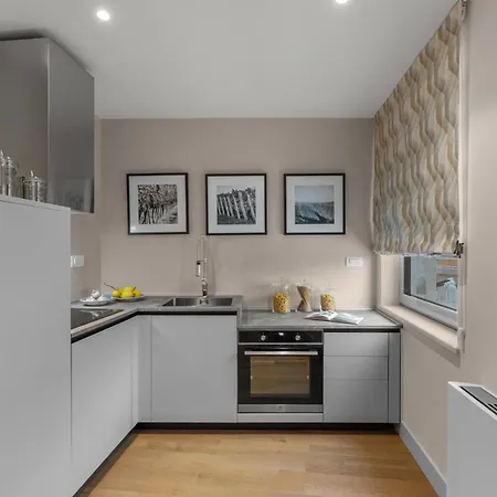 Apartman Town House *